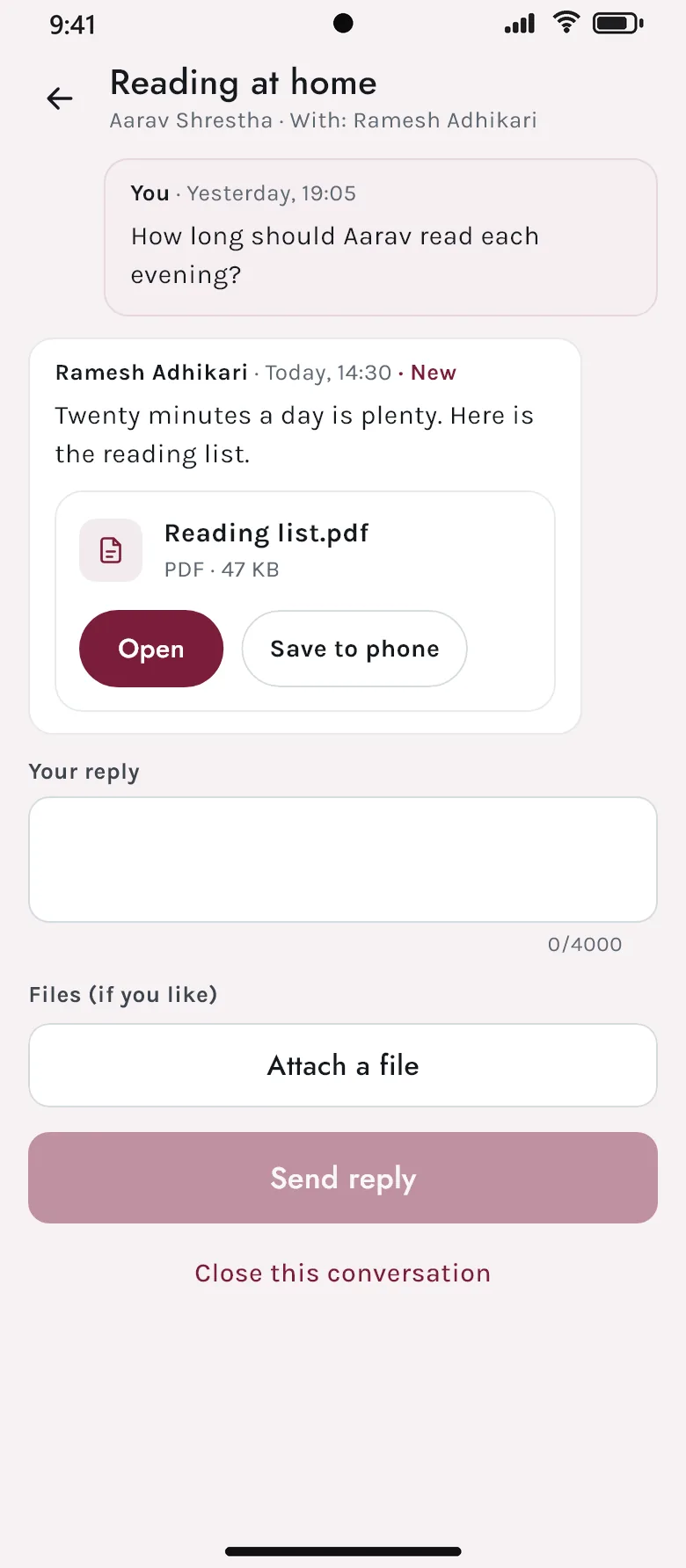A conversation in the Akshara app between a parent and the class teacher about reading at home